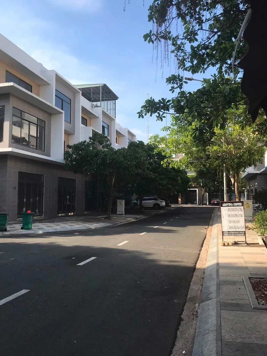 Bán nhà phố 250m2 1 trệt 3 lầu Barya Citi Bà Rịa - Ảnh thu nhỏ 2