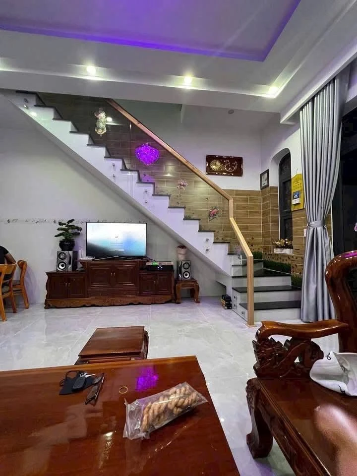 Bán nhà 1 trệt 1 lầu 87,5m2, 3PN, full nội thất, khu TĐC Hòa Long, TP. Bà Rịa, giá 3,9 tỷ - Ảnh thu nhỏ 3