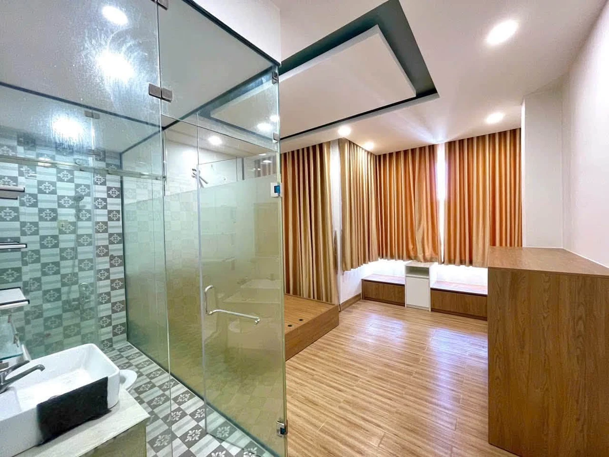 Nhà 3 tầng 3 phòng ngủ gần biển Nha Trang, 5,45 tỷ - Ảnh thu nhỏ 4