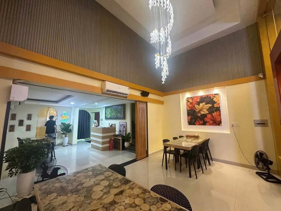 Cho thuê nhà mặt tiền 166,5 m² Phan Khiêm Ích, Quận 7 - Ảnh thu nhỏ 2