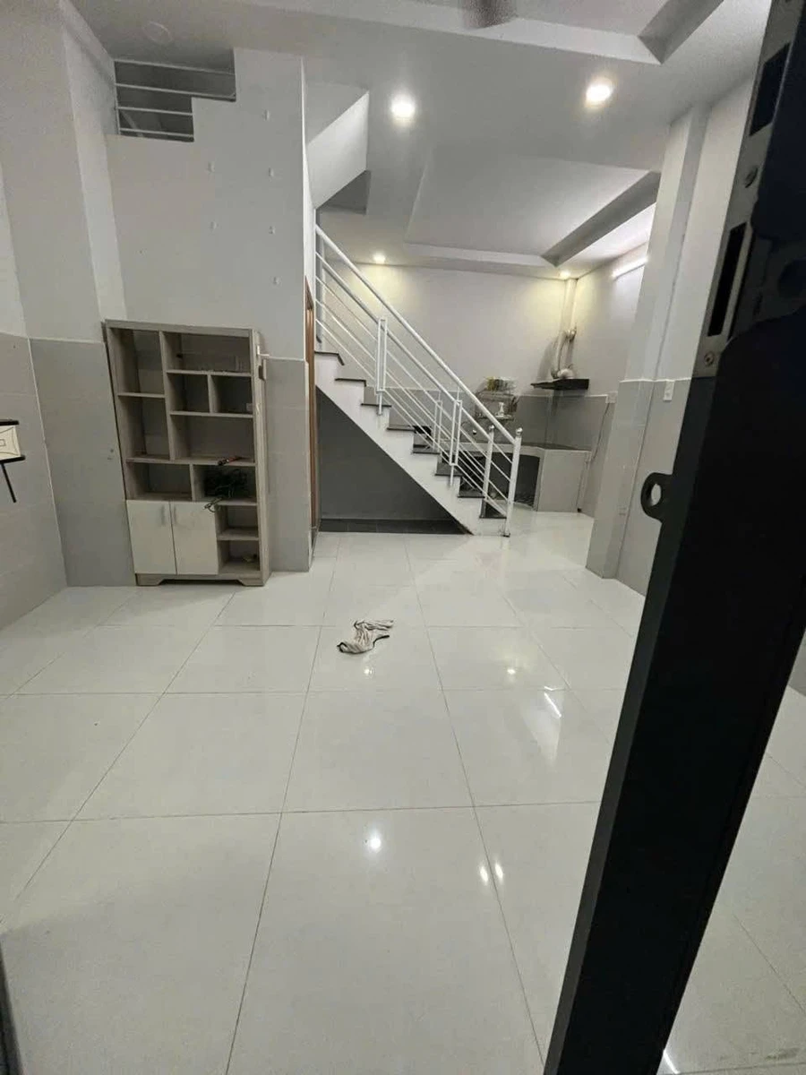 Bán nhà hẻm Lê Thị Riêng, 51.8m2, Rạch Giá, 950 triệu - Ảnh thu nhỏ 3