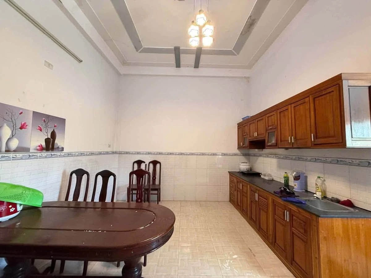 Cho thuê nhà 3 tầng 100m² mặt tiền Điện Biên Phủ, Quy Nhơn - Ảnh thu nhỏ 4