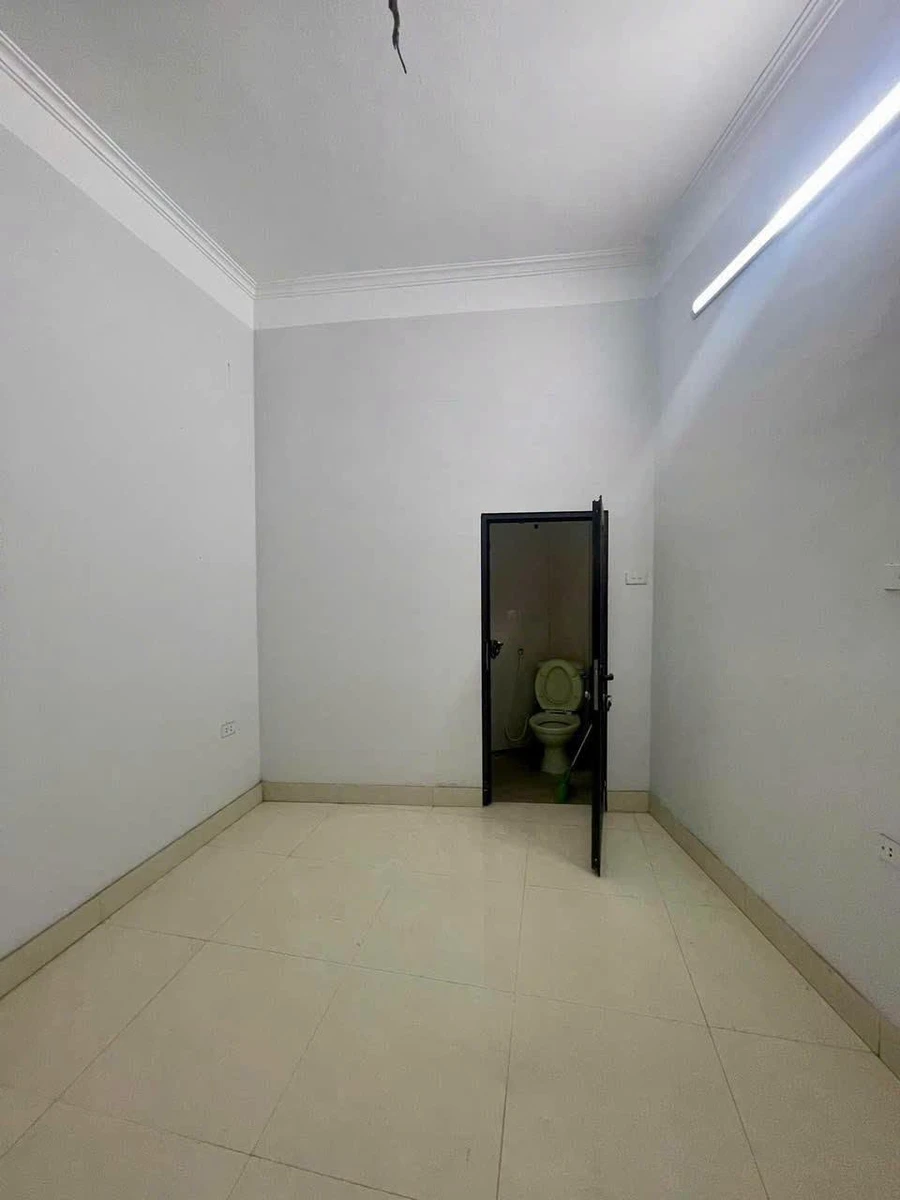 Bán nhà 3 tầng 3 PN 30m² Bạch Đằng trên 2 tỷ - Ảnh thu nhỏ 4