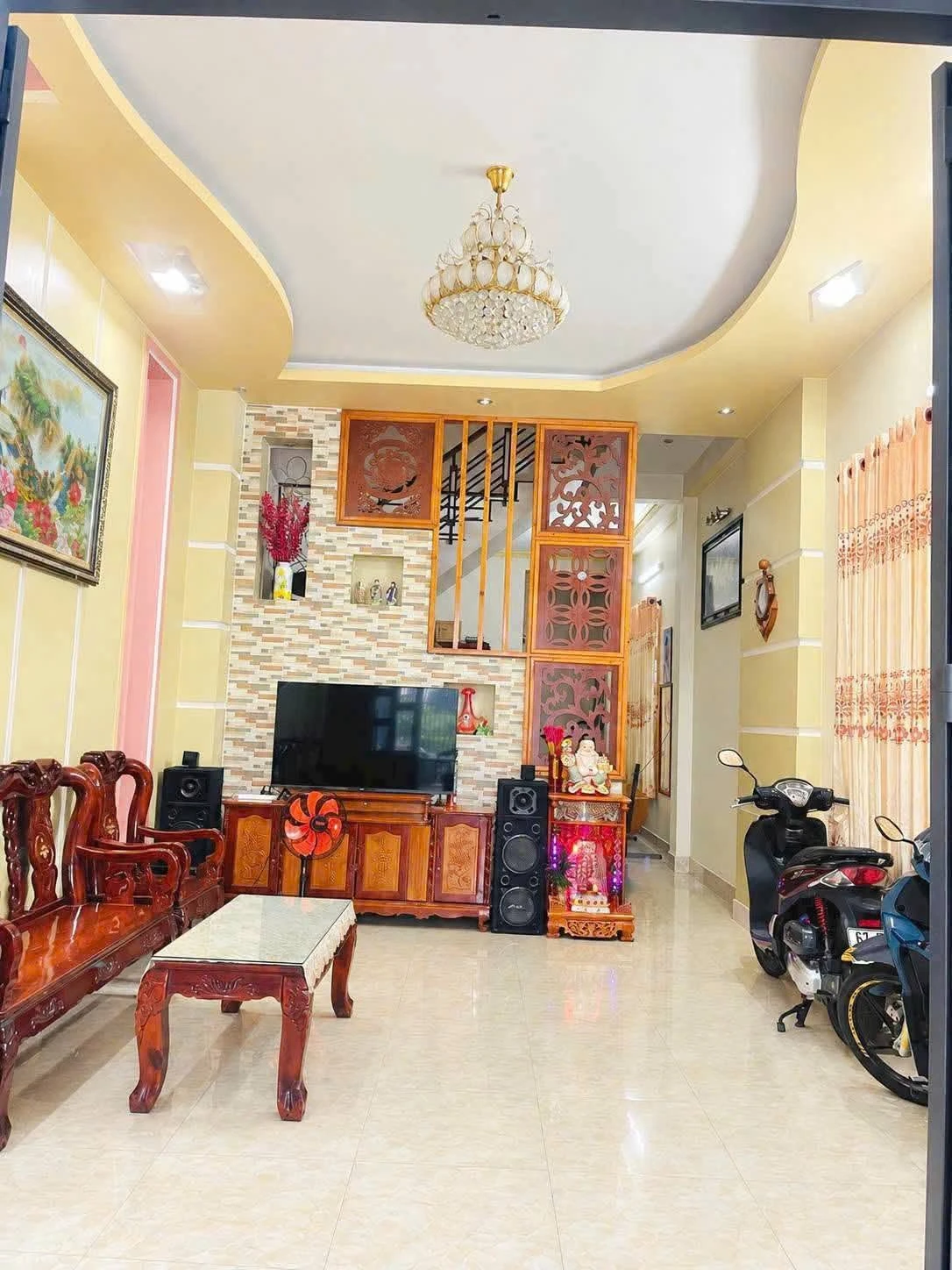 Bán nhà mặt tiền Hoàng Diệu 220m2, 3PN, 11 tỷ - Ảnh 1