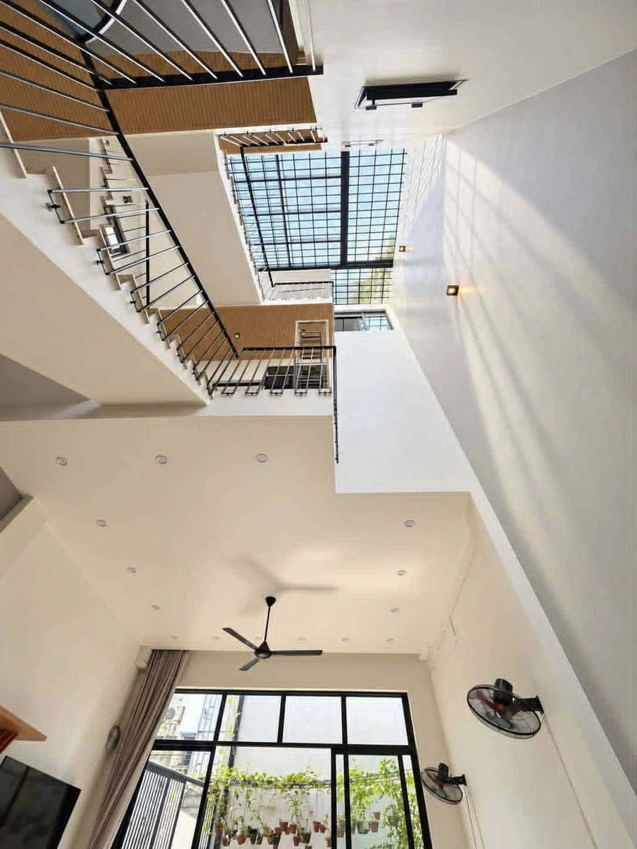 Bán nhà 4 tầng 99,5m² 4PN 5WC gần Công viên Gia Định giá 8,58 tỷ - Ảnh thu nhỏ 3