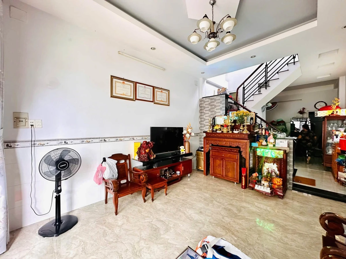 Bán nhà 3 phòng 60m2 Gò Vấp 4.75 tỷ - Ảnh thu nhỏ 2