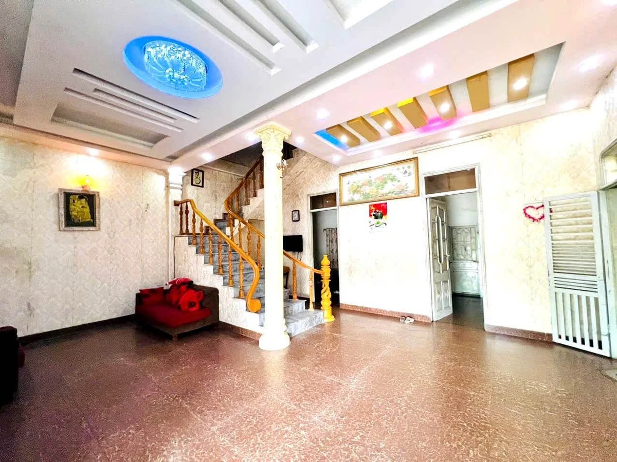 Bán nhà 2 mặt tiền đầu ve Đông Bắc Ga 70m² 6,9 tỷ - Ảnh thu nhỏ 4