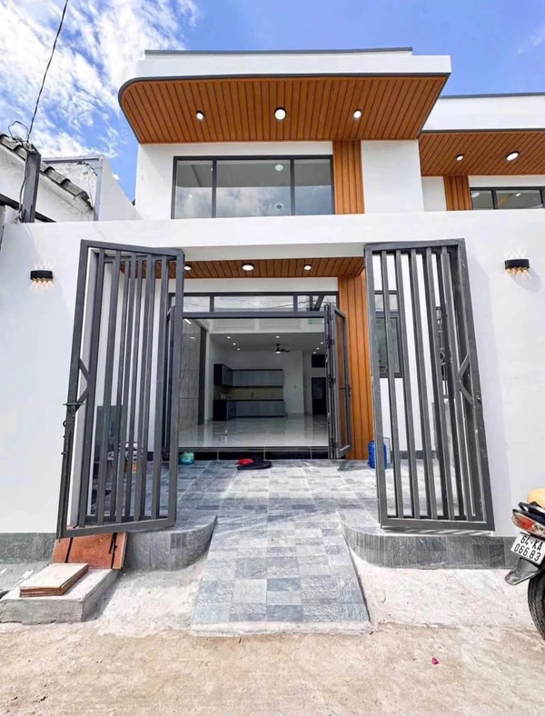 Bán nhà 3 phòng ngủ hẻm Hoàng Quốc Việt, Cần Thơ