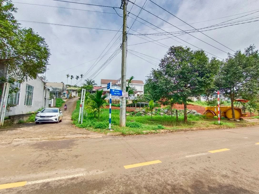 Bán đất nền 100m² Lâm Đồng, mặt đường nhựa, sổ đầy đủ - Ảnh 1