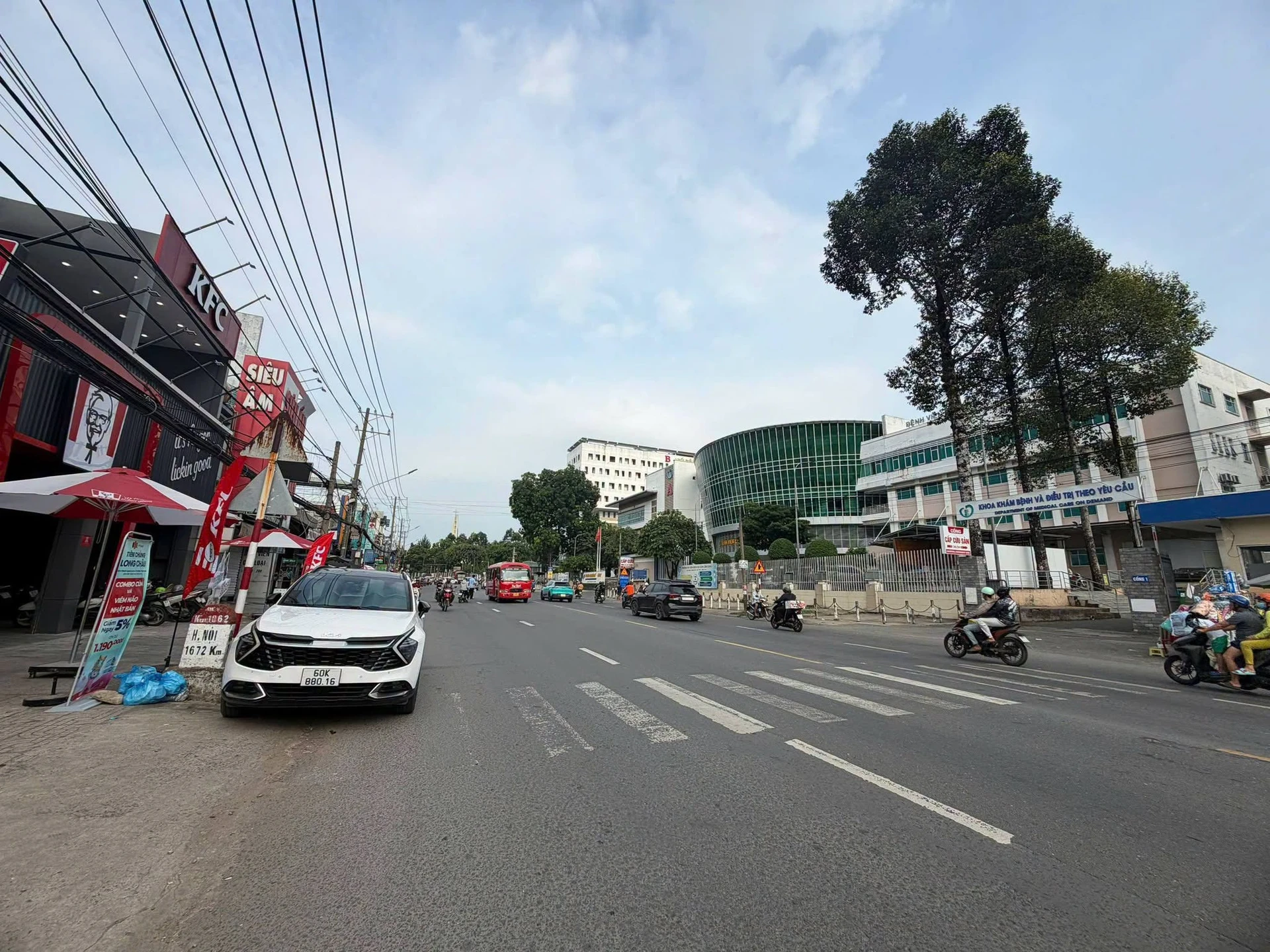 Bán shophouse 5 tầng mặt tiền Quốc Lộ 1A, 1000m² sàn sử dụng, 27 tỷ - Ảnh 1