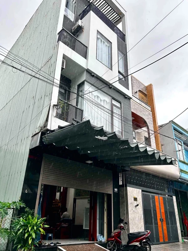 Bán nhà 4 tầng 70m2, 5PN 6WC gần biển Nguyễn Tất Thành, Thanh Khê, Đà Nẵng