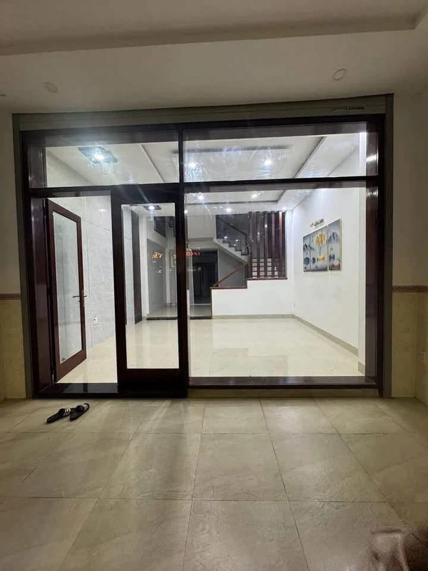Bán nhà 3 tầng mặt tiền 274m2 Đà Nẵng 16 tỷ