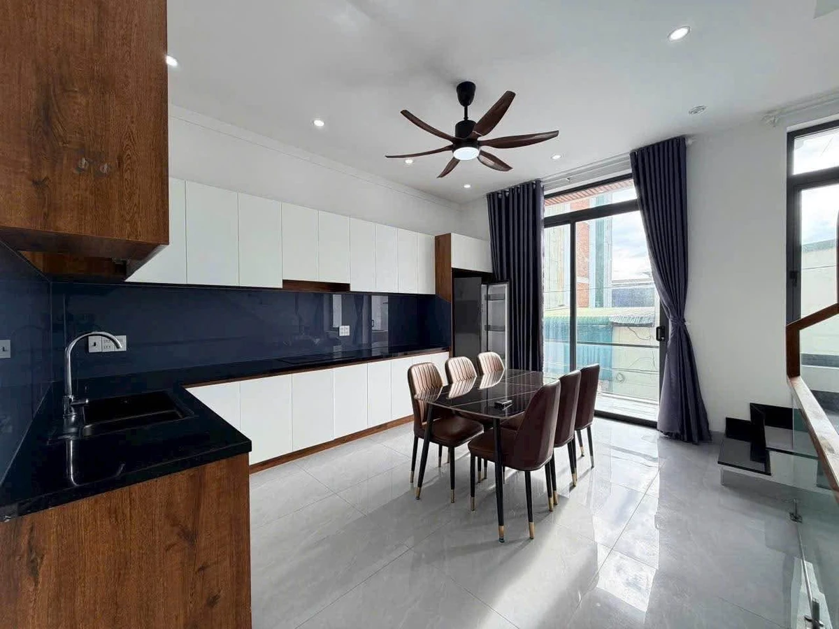 Bán nhà hẻm Nam Quốc Cang Buôn Ma Thuột, 170m², 3 phòng ngủ, 2.75 tỷ - Ảnh thu nhỏ 5