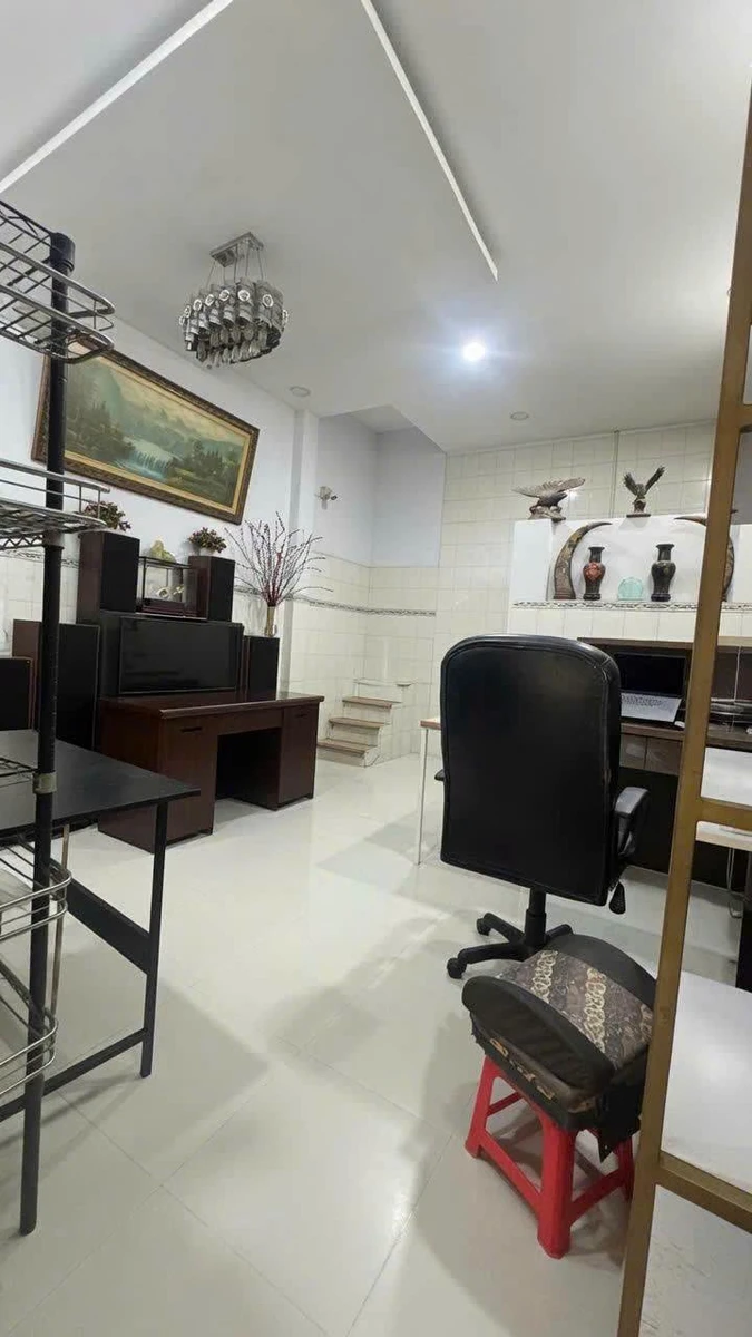 Bán gấp nhà 4x14m 2 lầu 1 lửng đường Âu Cơ, Tân Phú giá 5,9 tỷ - Ảnh thu nhỏ 3