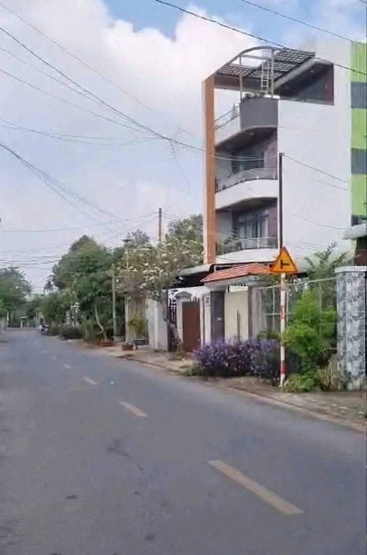 Bán biệt thự vườn mặt tiền Ung Văn Khiêm 531m2, Long Toàn, TP Bà Rịa, giá 5,8 tỷ