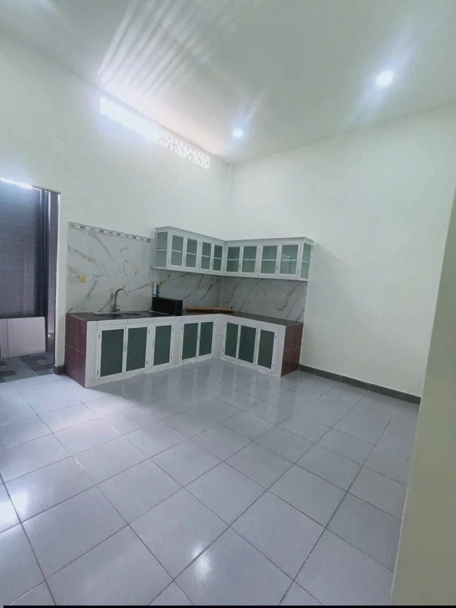 Bán nhà cấp bốn 5x20m 2 phòng ngủ gần chợ Quang Thắng - Ảnh thu nhỏ 3