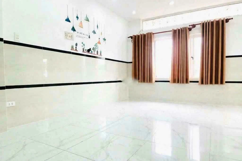 Cho thuê nhà riêng 36m² 1PN 2WC gần Hoàng Sa Q3 - Ảnh thu nhỏ 4
