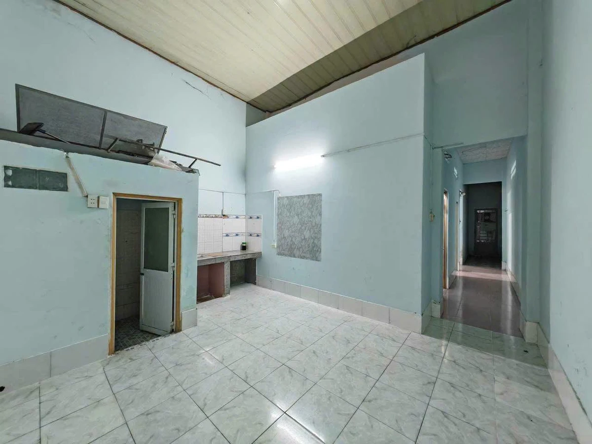 Cho thuê nhà mặt tiền 3 tầng 230m2, 4PN Quận 9 - Ảnh thu nhỏ 4