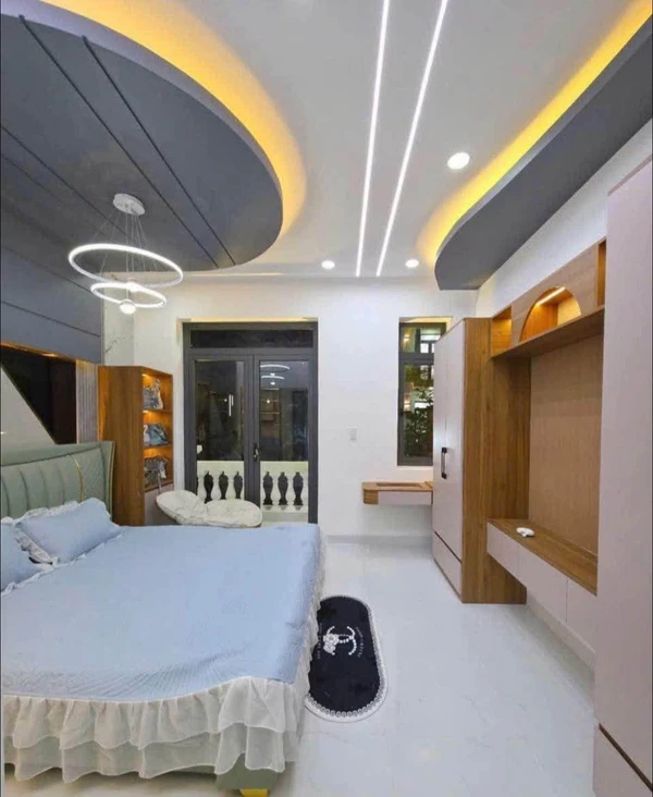 Bán nhà 4PN 60m² Phường Dĩ An, gần Vincom 550, 5 tỷ 4