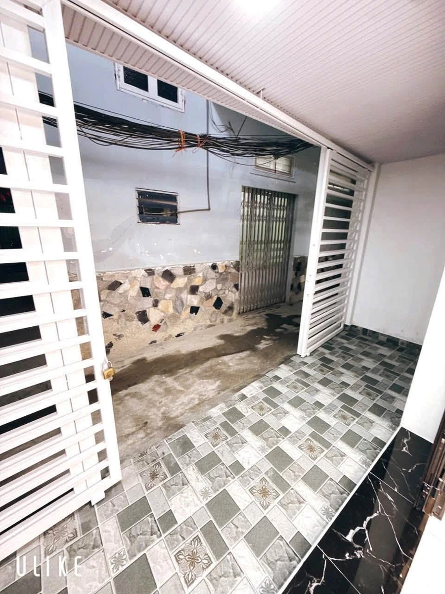Bán nhà phố 80m2 2 tầng full nội thất Trần Nguyên Hãn - Ảnh thu nhỏ 2