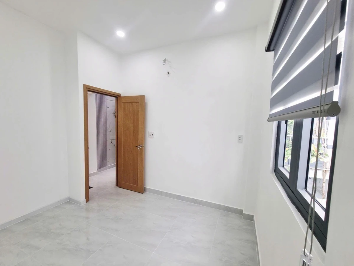 Bán nhà 2 tầng 27m2 đường Hiệp Thành 17, Quận 12, giá 2,69 tỷ - Ảnh thu nhỏ 4