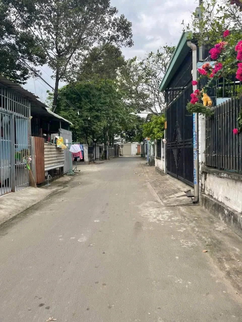 Bán nhà trệt lầu 3PN Phú Hòa Thủ Dầu Một 60m² - Ảnh 1