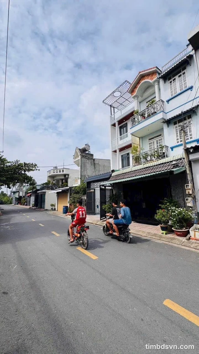 Bán nhà mặt tiền 4x16m, 4 phòng ngủ tại Quận 12 - 6,5 tỷ - Ảnh thu nhỏ 2