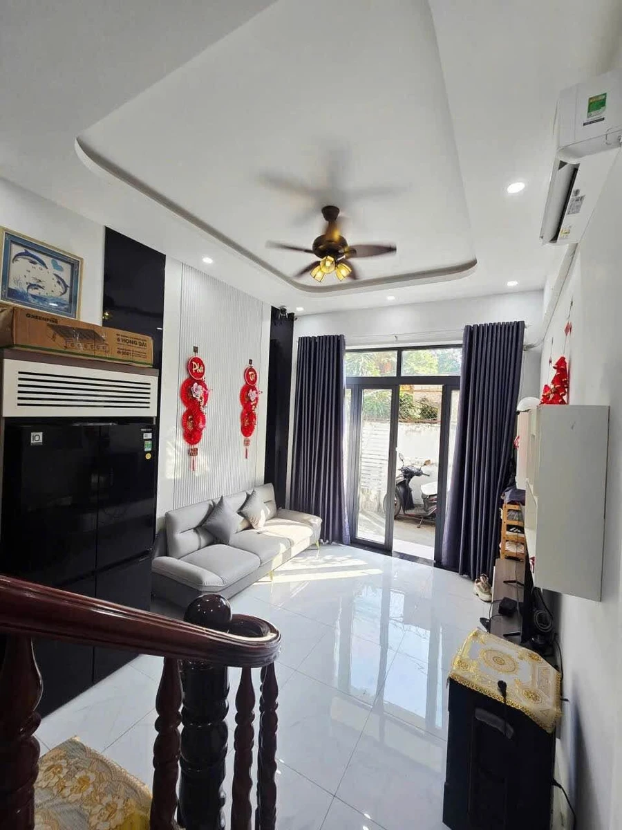 Bán nhà 3 phòng ngủ đường Xô Viết Nghệ Tĩnh, Vũng Tàu 90m2 - Ảnh thu nhỏ 2