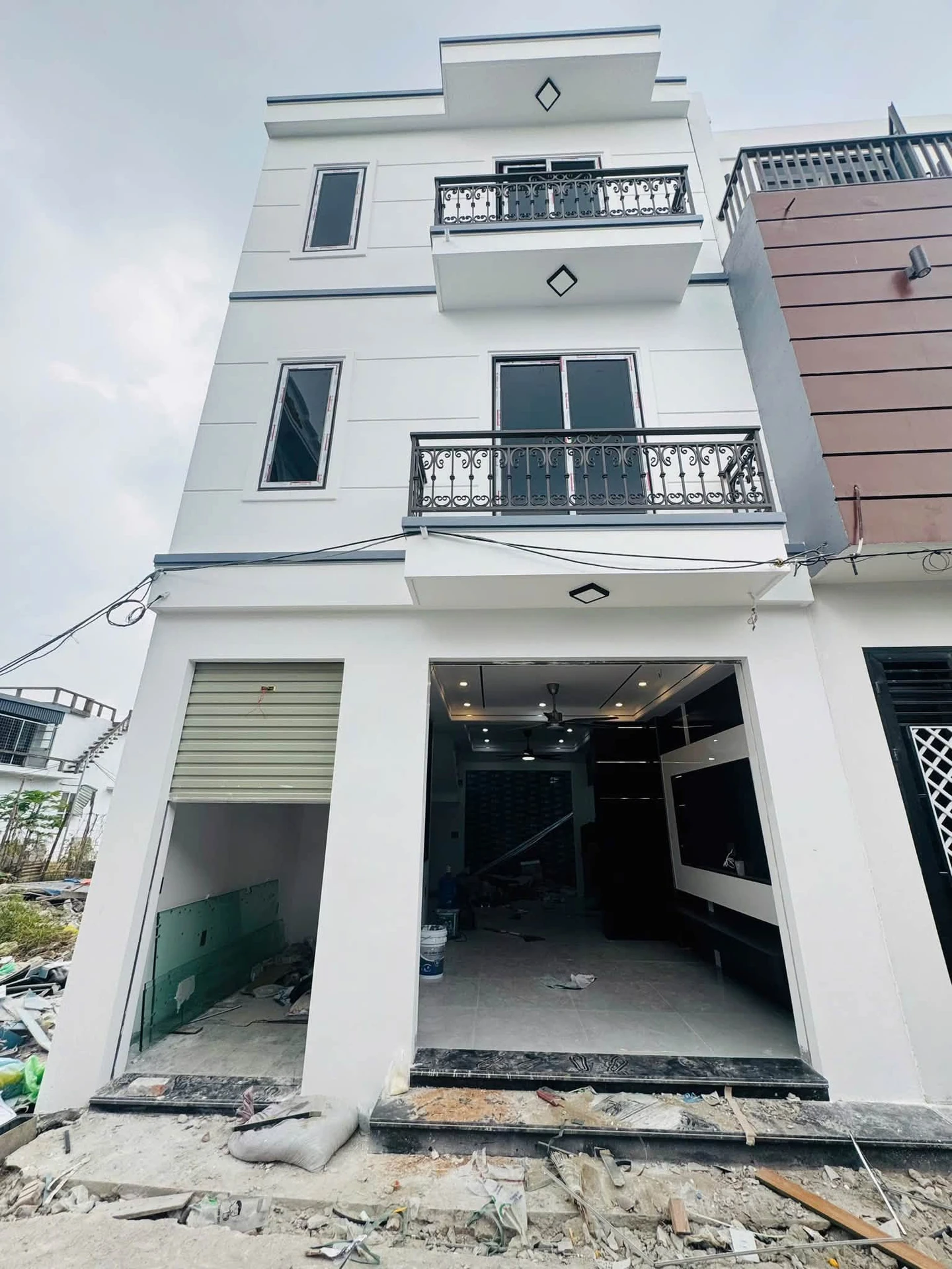 Bán nhà 3 tầng 50m² 3PN An Dương 2,15 tỷ - Ảnh 1