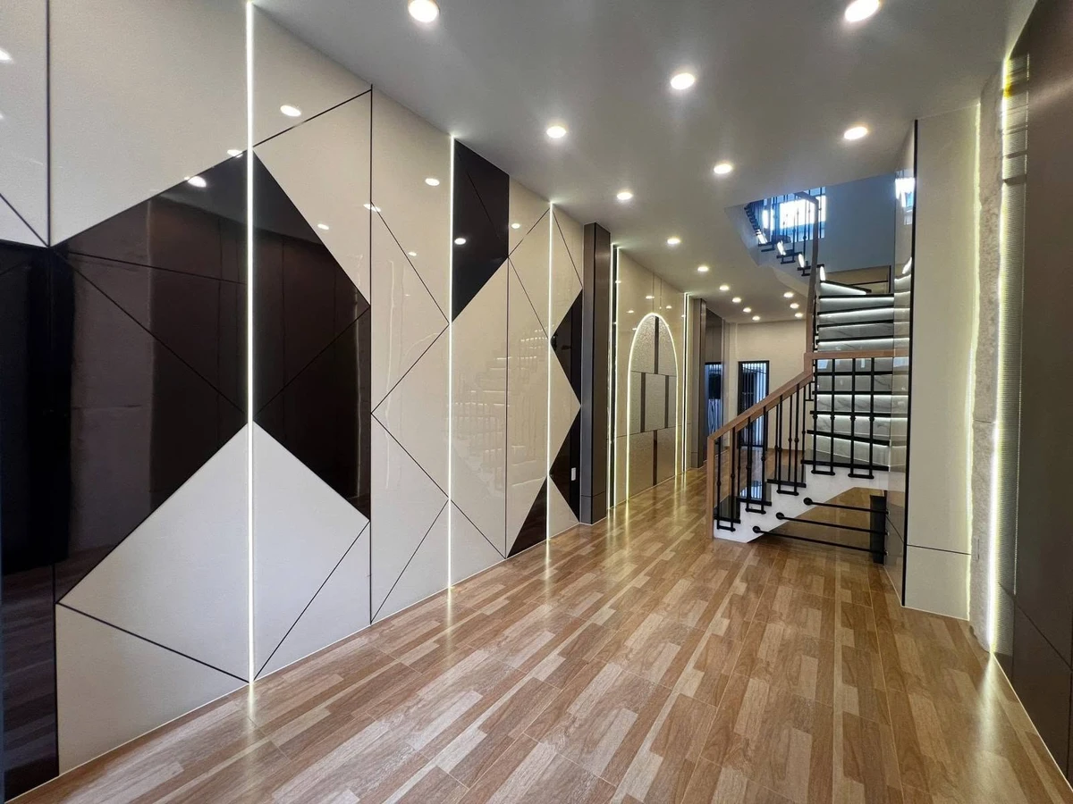 Bán nhà mặt tiền Cô Giang, Cầu Kiệu, 47m2, 5 tầng, 4PN, giá 11,8 tỷ, Phú Nhuận - Ảnh thu nhỏ 2