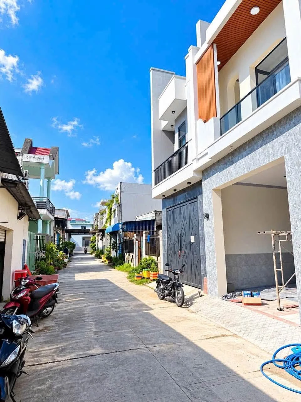 Bán nhà 1 trệt 1 lầu 3PN sổ riêng hoàn công, Kp3 Phường Trảng Dài, giá 3,579 tỷ - Ảnh 1