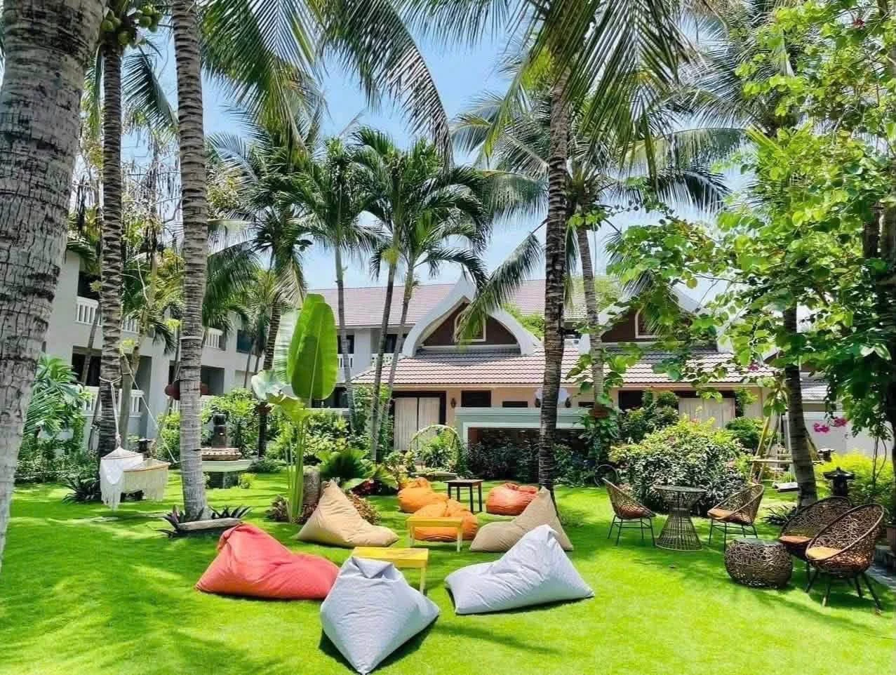 Bán resort mặt biển Lạc Long Quân Phan Thiết 1ha 62 phòng - Ảnh 1