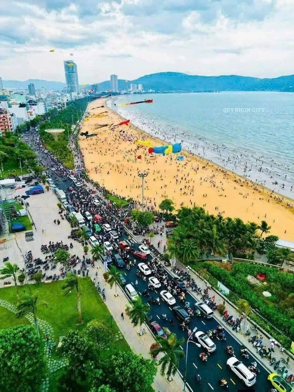 Bán đất mặt tiền 269m2 gần biển Trần Phú