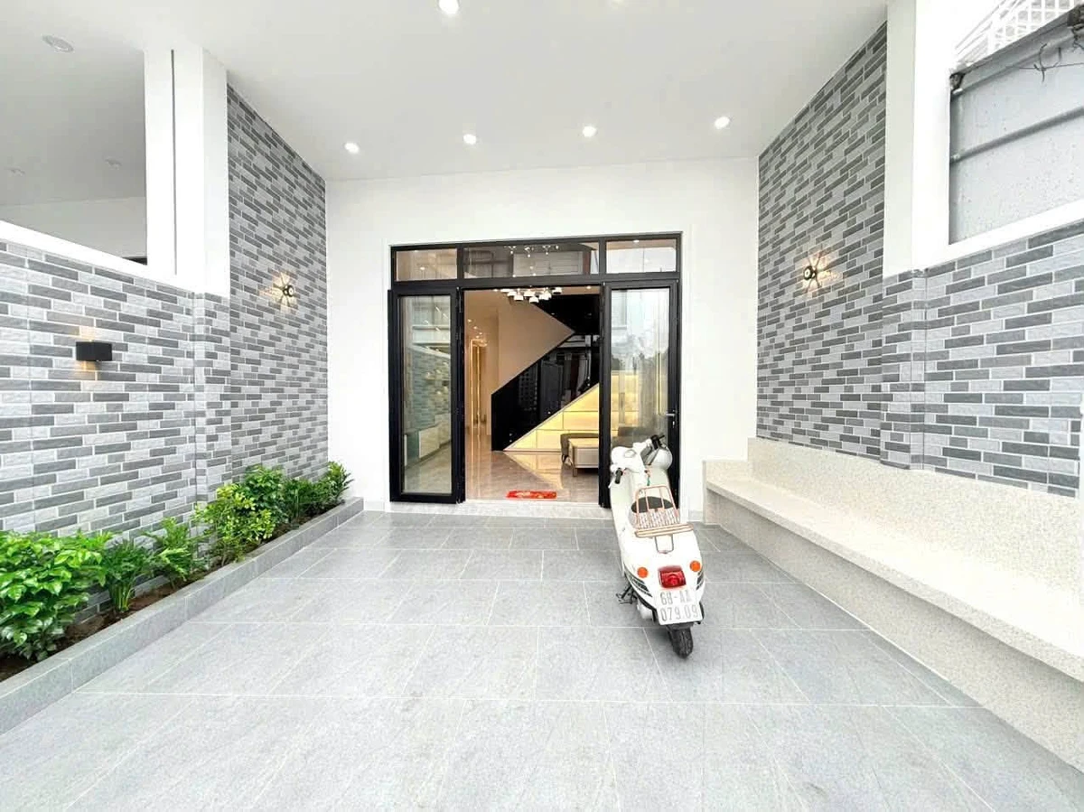 Bán nhà mặt tiền Sương Nguyệt Anh Rạch Giá 88m² 2,96 tỷ - Ảnh thu nhỏ 2