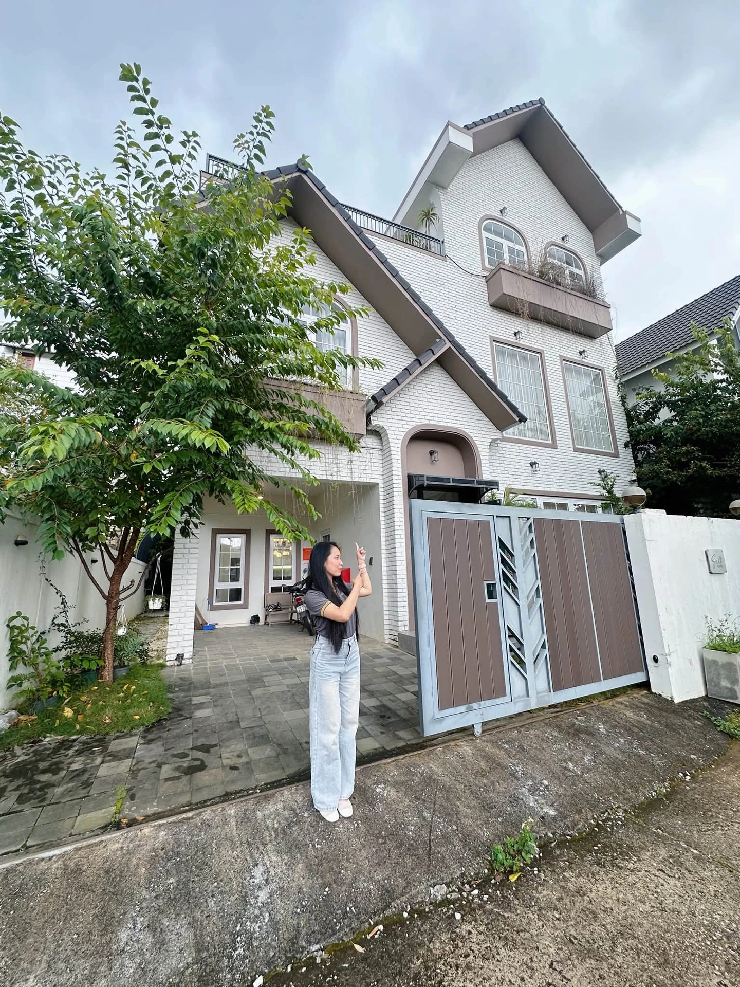 Bán villa 203m2, 3 tầng, Đà Lạt 12,9 tỷ - Ảnh 1