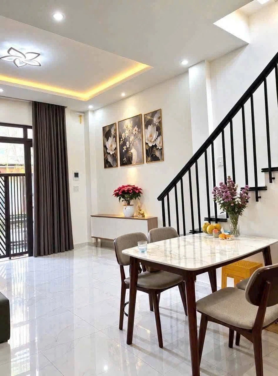Bán nhà 2 tầng 2PN Phan Chu Trinh, Huế, giá 2 tỷ 1 - Ảnh thu nhỏ 2