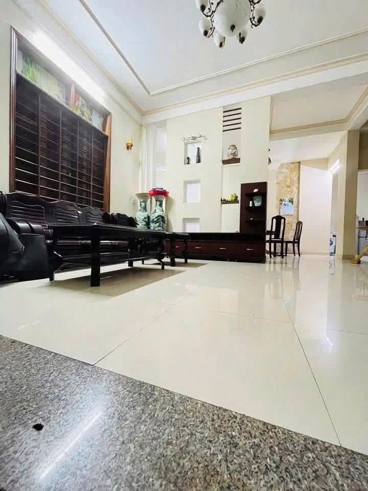 Bán nhà vườn 4PN, 2 mặt tiền Hàn Thuyên, Huế, 182.7m², 9 tỷ - Ảnh thu nhỏ 2