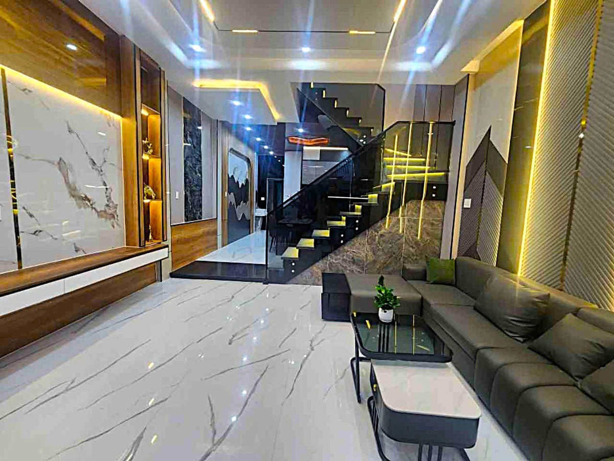 Bán nhà 3 tầng 4PN full nội thất 100m2 Đà Nẵng 6,5 tỷ - Ảnh thu nhỏ 2