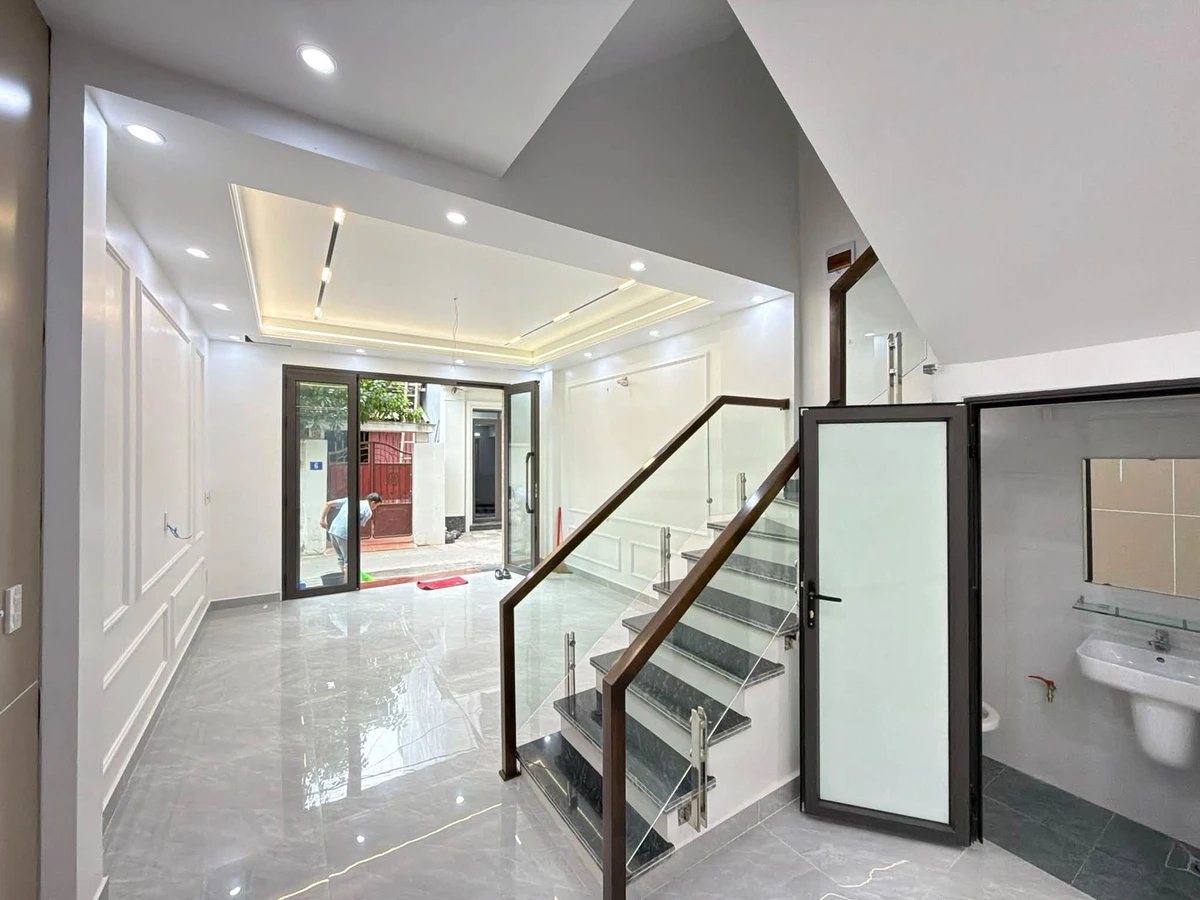 Bán nhà mặt ngõ 46m² 3 PN 4 tầng Hồ Sen 5 tỷ - Ảnh thu nhỏ 3