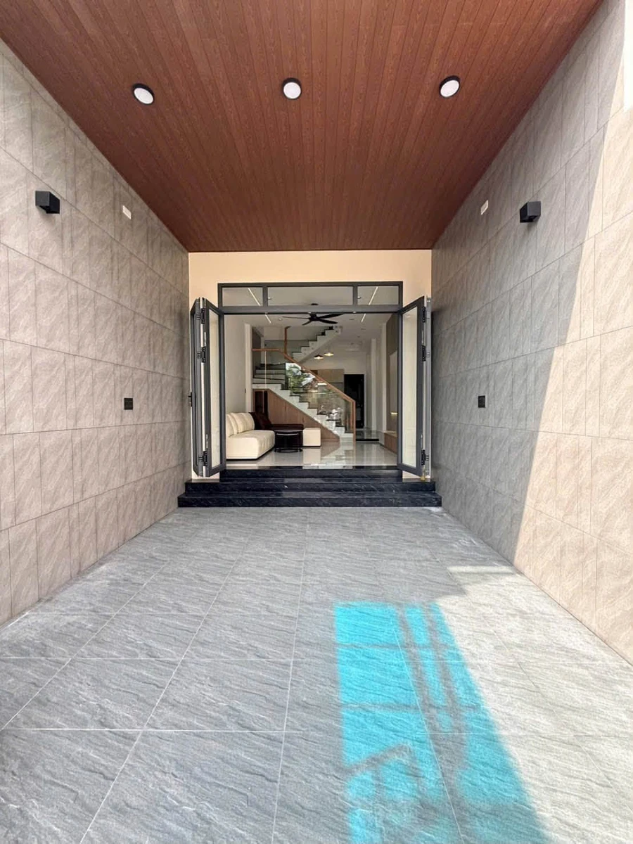 Bán nhà 1 trệt 2 lầu 4PN 63m² Phường Biên Hoà 3.7 tỷ - Ảnh thu nhỏ 2