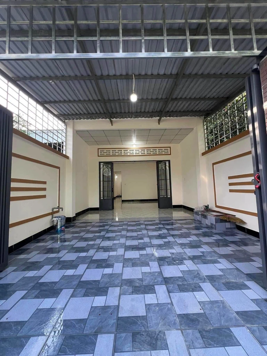 Bán nhà 2 phòng ngủ 5x25m giá 780 triệu, hẻm 13 Bàu Ếch, Phường Long Hoa, Tây Ninh - Ảnh thu nhỏ 2