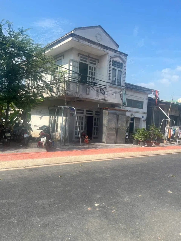 Bán nhà mặt tiền Khánh Bình 257m² 3PN giá 4.1 tỷ