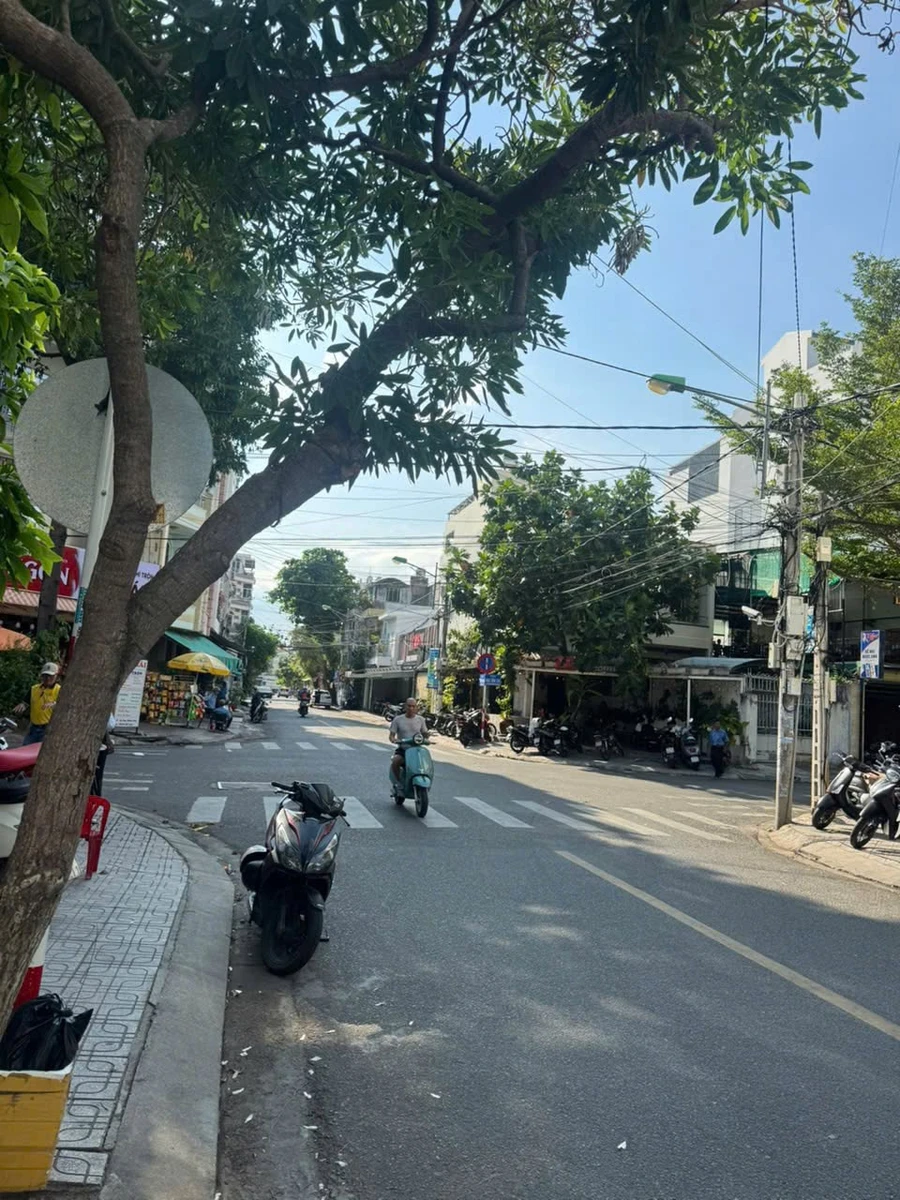 Bán nhà 3 tầng mặt tiền Nguyễn Hữu Huân, Nha Trang, 113m2 - Ảnh thu nhỏ 2