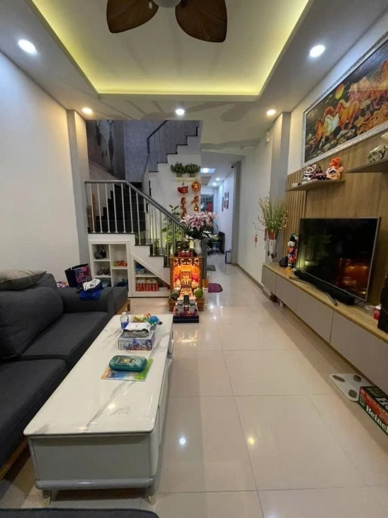 Bán nhà hẻm ô tô Dương Bá Trạc Quận 8, 61m², 3 tầng 3PN, full nội thất, 9,7 tỷ - Ảnh 1