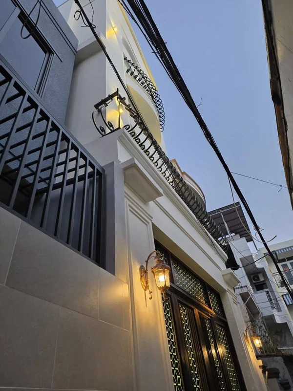 Nhà 3 tầng 3PN full nội thất TP Nha Trang 4,8 tỷ
