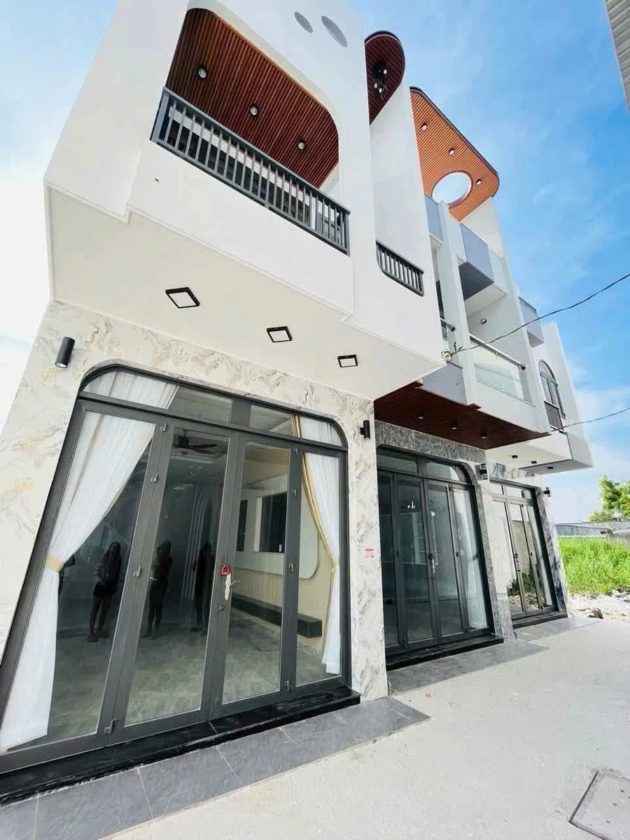 Bán nhà 3 phòng ngủ 85m² Tân Kim Cầu Giuộc Tây Ninh 2,4 tỷ - Ảnh 1