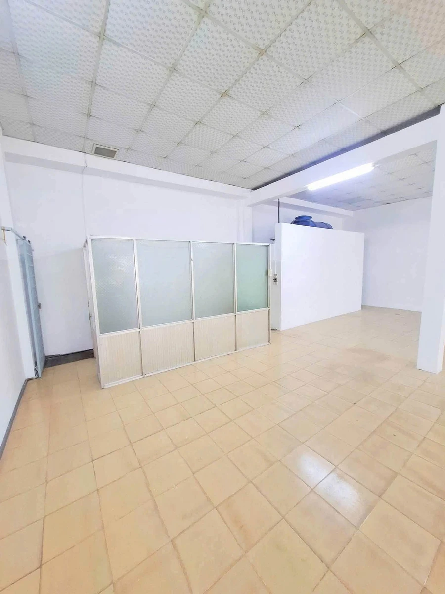 Cho thuê mặt bằng 240m² gần Tân Phong, Bình Tân - 15 triệu/tháng - Ảnh thu nhỏ 4