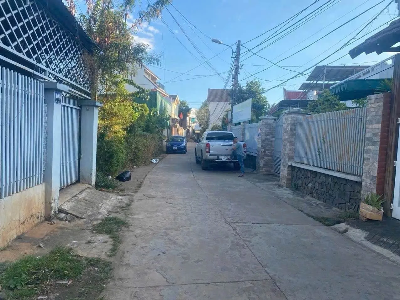 Bán đất nền 70m² Buôn Ma Thuột, 3 tỷ 450 - Ảnh 1