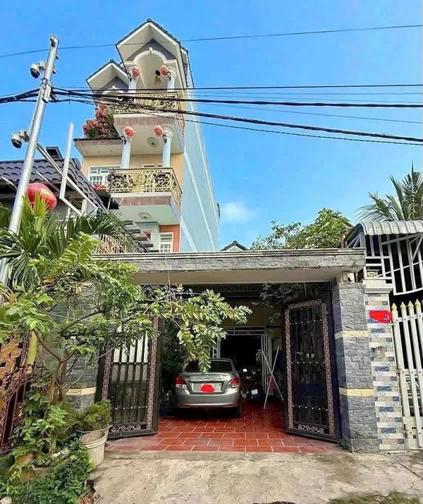 Bán nhà 1 trệt 1 lửng 5x25m, giá 2,25 tỷ tại Phường Tân An, Thủ Dầu Một, Bình Dương