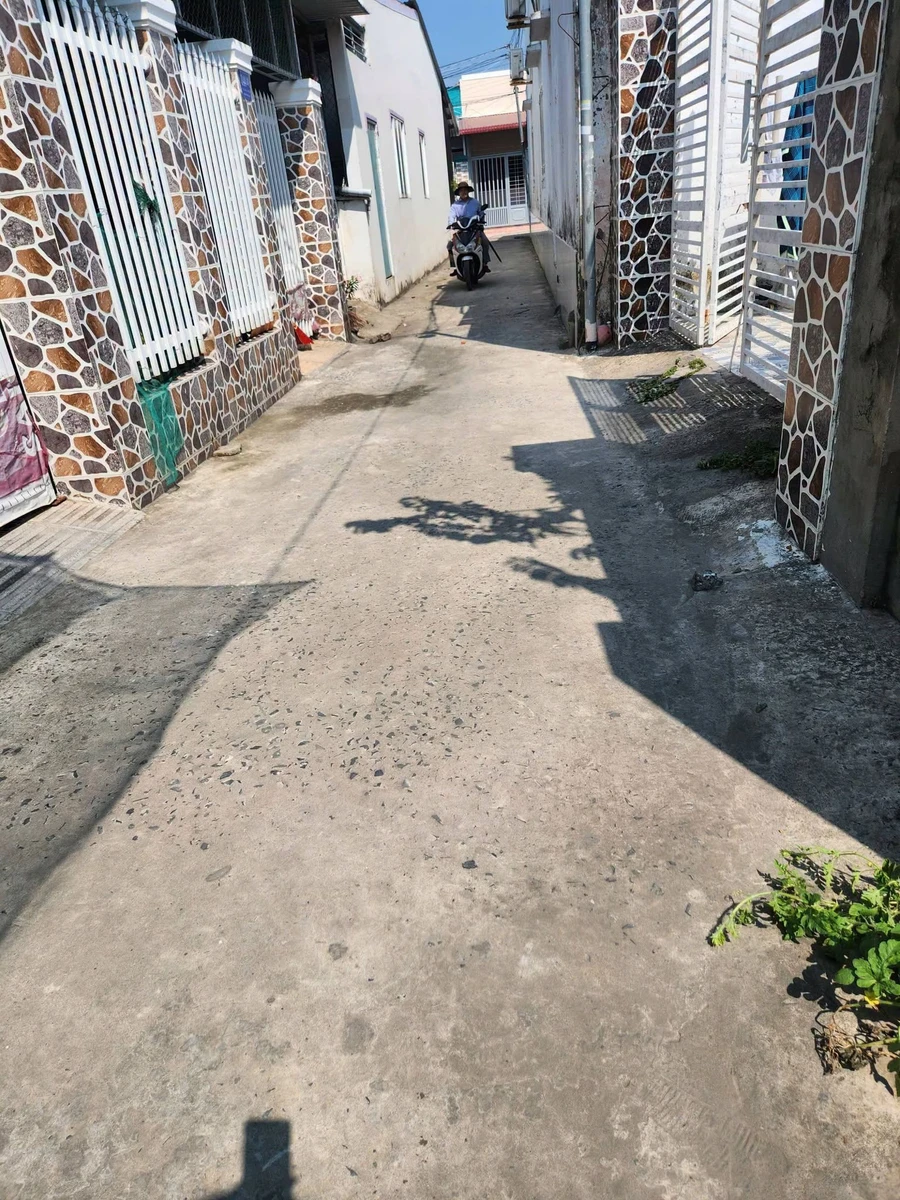 Bán nền đất Phú Tân 114m², 2 mặt tiền, 320 triệu - Ảnh 1